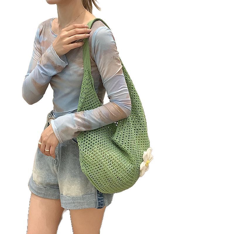 Women's Shoulder Bag Hand-Woven Women's Tote Bag Large Capacity Shoulder Bag Beach Holiday Crossbody Straw Bag European and American Retro Style