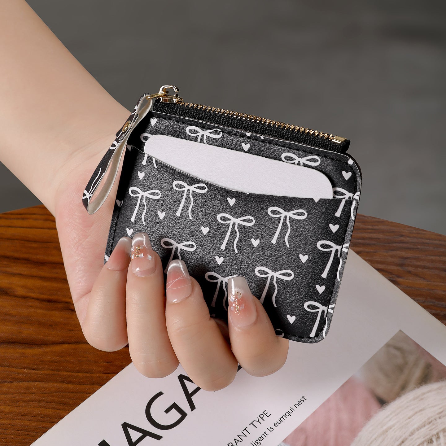 Cute Bow Pattern Mini Wallet for Women, Compact Card Holder with Multiple Slots, Stylish Daily Accessory