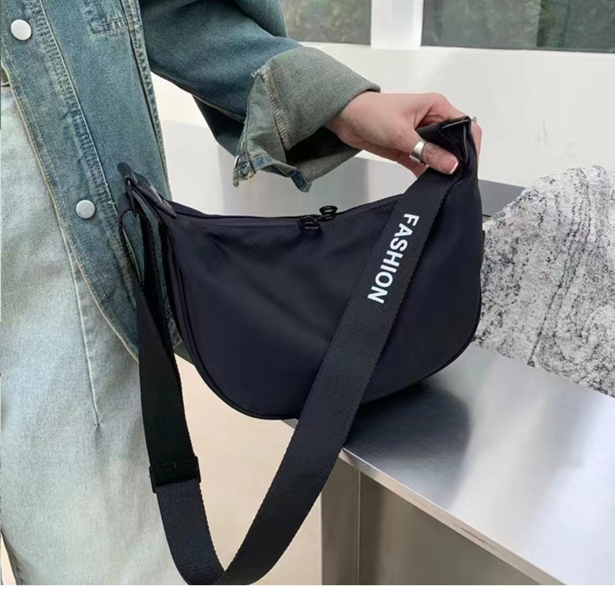 Dumpling Bag Women's Simple Crossbody New Casual Sports Oxford Cloth Large Capacity Shoulder Bag