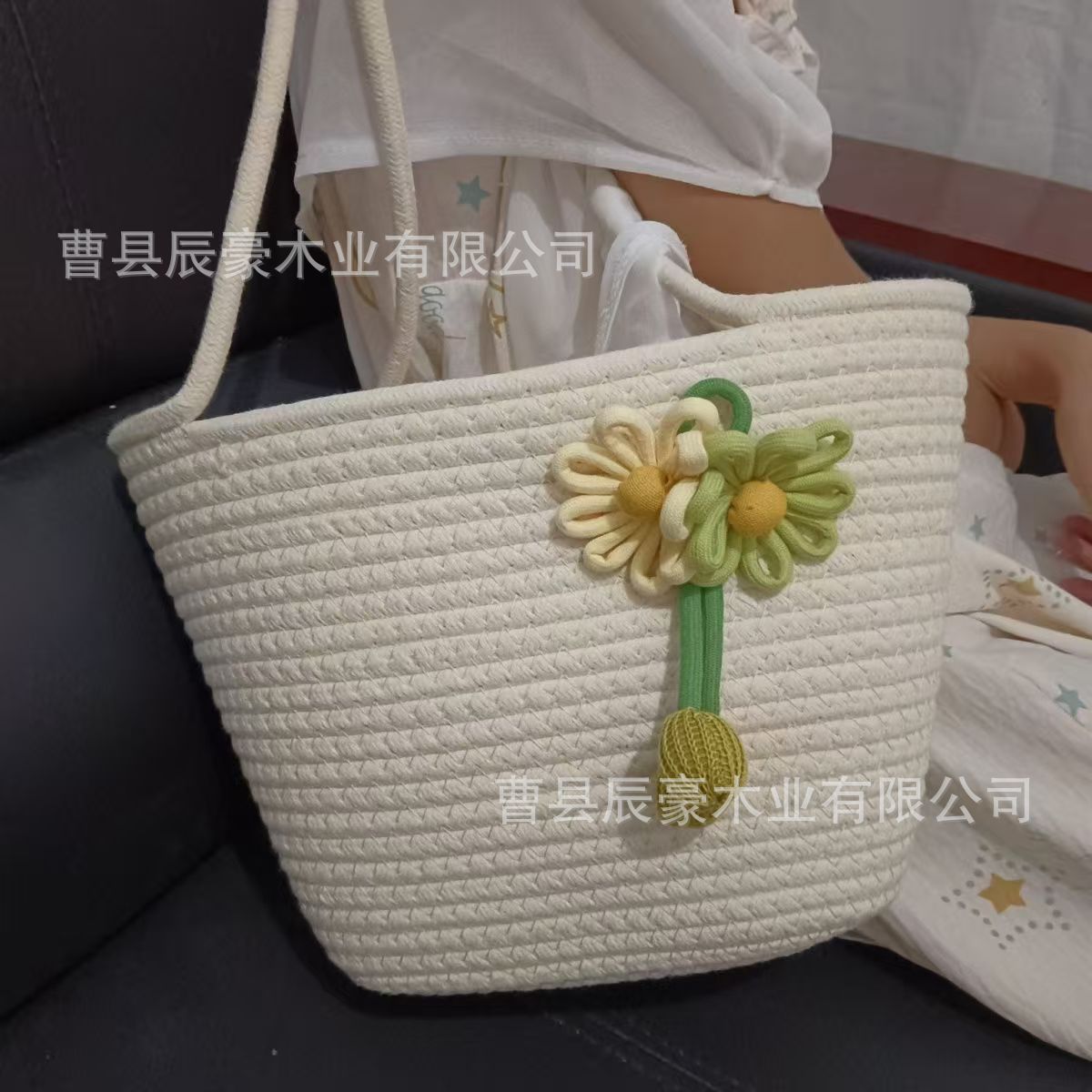 Women's Shoulder Bag Handmade Cotton String Woven Tote Bag Flower Decoration Large Capacity Commuter Travel Beach Handbag