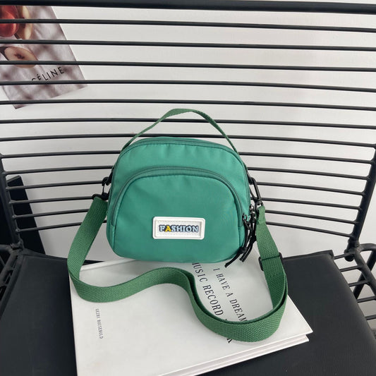 Cute Nylon Crossbody Bag for Women, Fashionable Mini Shoulder Bag with Zipper Closure and Multiple Inner Pockets, Perfect for Daily Use and School