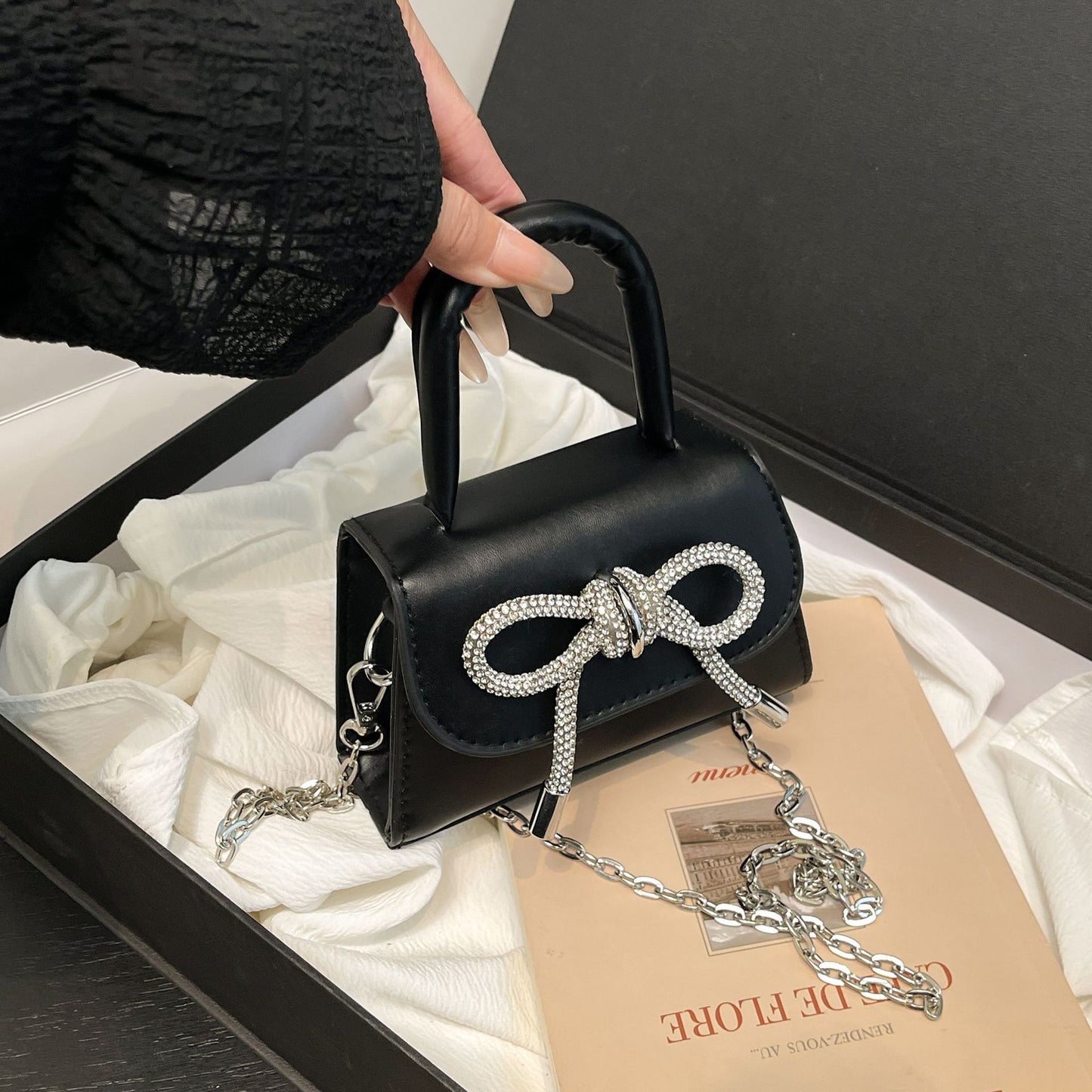 New High-Texture Niche Solid Color Bow Small Square Women's Bag Chain One-Shoulder Portable