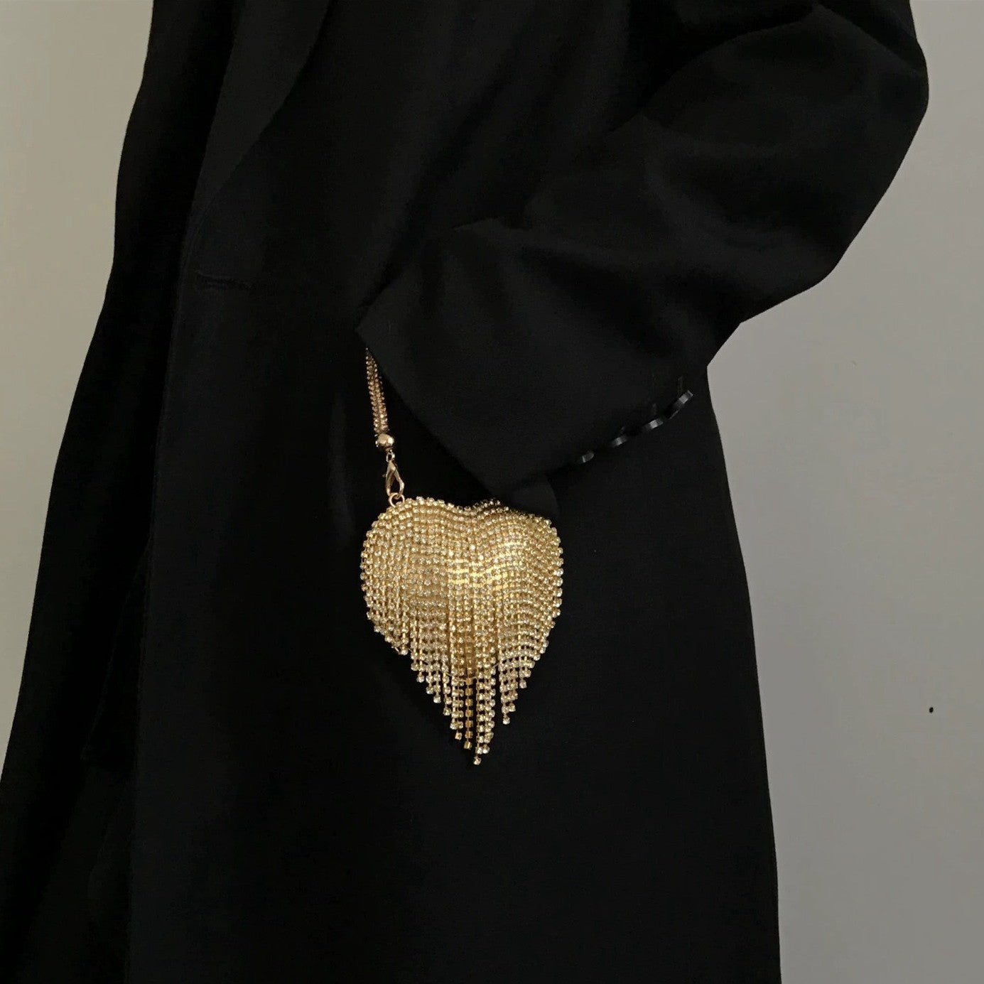 2025 New European Fashion Mini Heart-Shaped Crystal Clutch Bag with Chain Strap for Evening Party and Daily Use