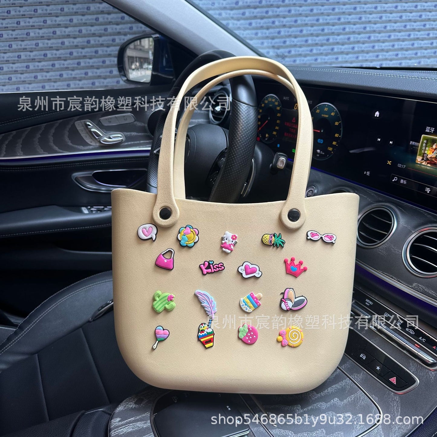 Hot Selling Beach Storage Bag Multi-Color Hole Basket Eva Bag Portable Basket Rubber