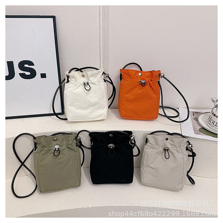 Spring and Summer Leisure All-Match Nylon Messenger Bag Female Lightweight Simple Fashion Change Earphone Bag