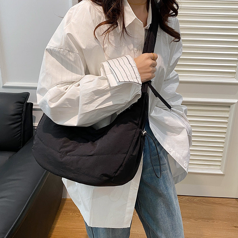 Dumpling Bag Women's Casual New Simple and Lightweight Large Capacity Student Class Commuter's All-Matching Shoulder Messenger Bag