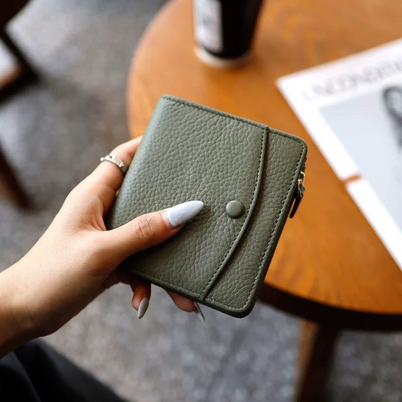 Compact Wallet for Women with Zipper Card Holder, Multi-Card Slots, ID & Cash Organizer, Urban Minimalist Design