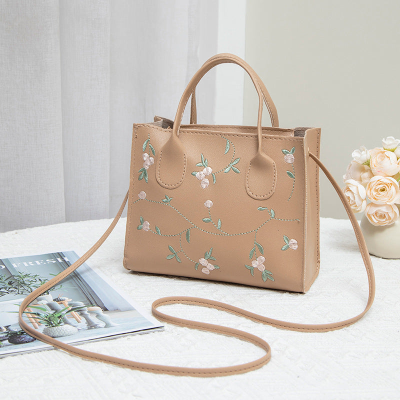 Elegant Embroidered Floral Tote Bag for Women, Stylish Crossbody Handbag with Delicate Stitching and Practical Design