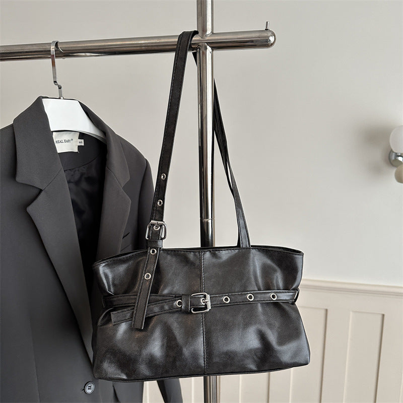 Retro Chic Women's Large Capacity Tote Bag with Belt Buckle Design for Daily Commute and Casual Style