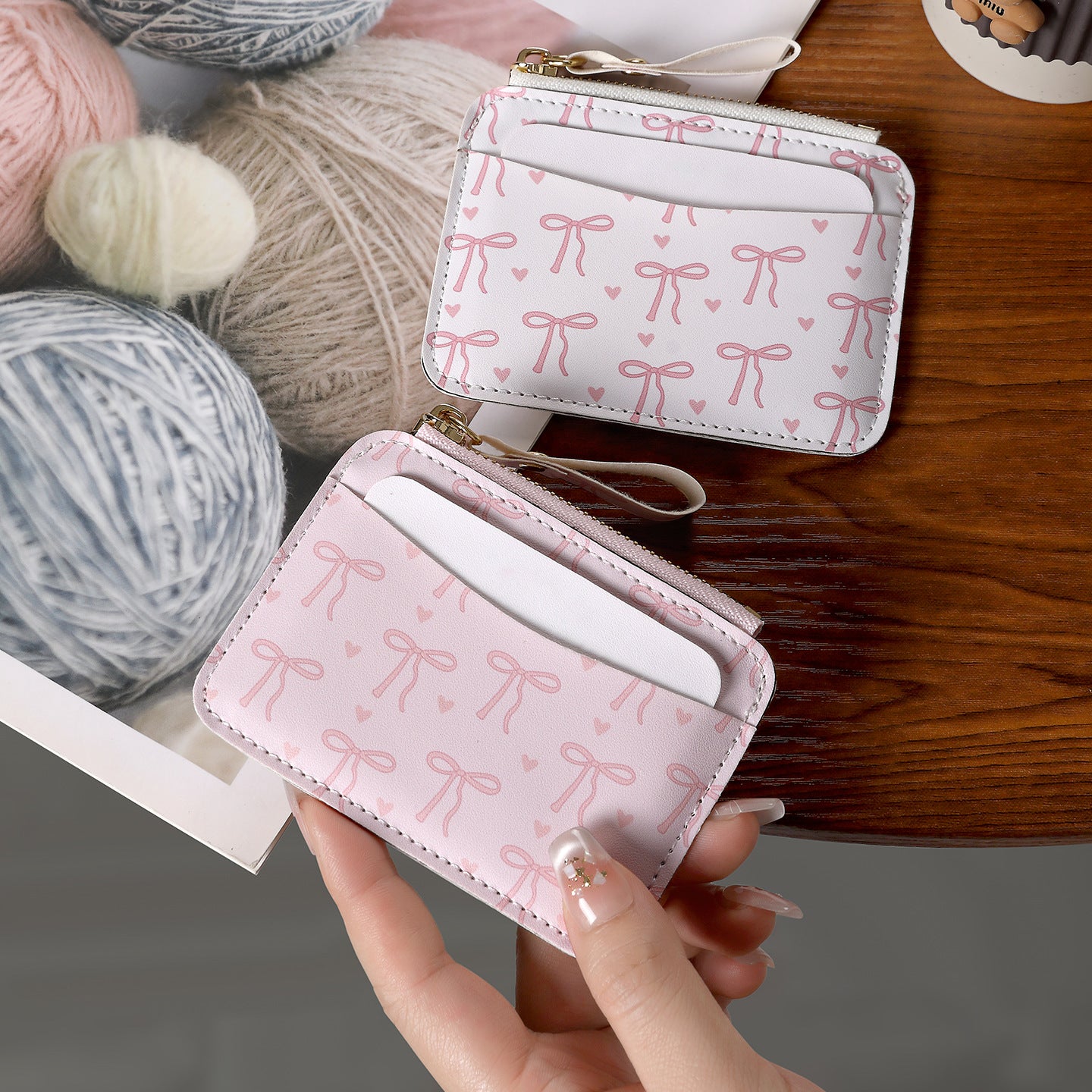 Cute Bow Pattern Mini Wallet for Women, Compact Card Holder with Multiple Slots, Stylish Daily Accessory