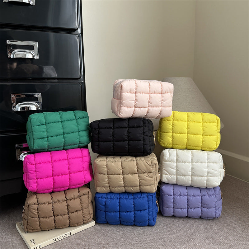 Fashion Simple Cosmetic Bag Women's New Korean Style Casual Western Style Versatile Pleated Clutch