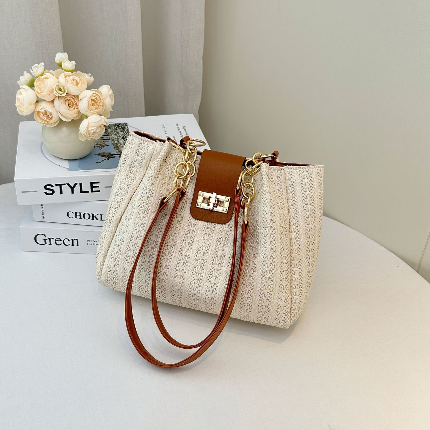 Spring New Women's Classic Style Straw Shoulder Bag Wide Shoulder Strap Large Capacity Commuter's All-Matching Fashion Design Daily Essential