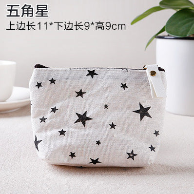 Cute Polar Bear Print Canvas Coin Purse for Women, Stylish Everyday Key and Card Holder with Zipper Closure