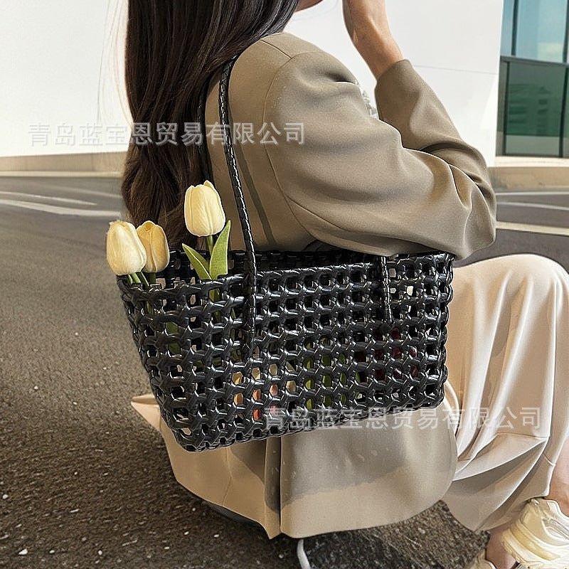 Handbag Weaving Hollow Vegetable Basket Bag PVC Commuter Tote Straw Bag