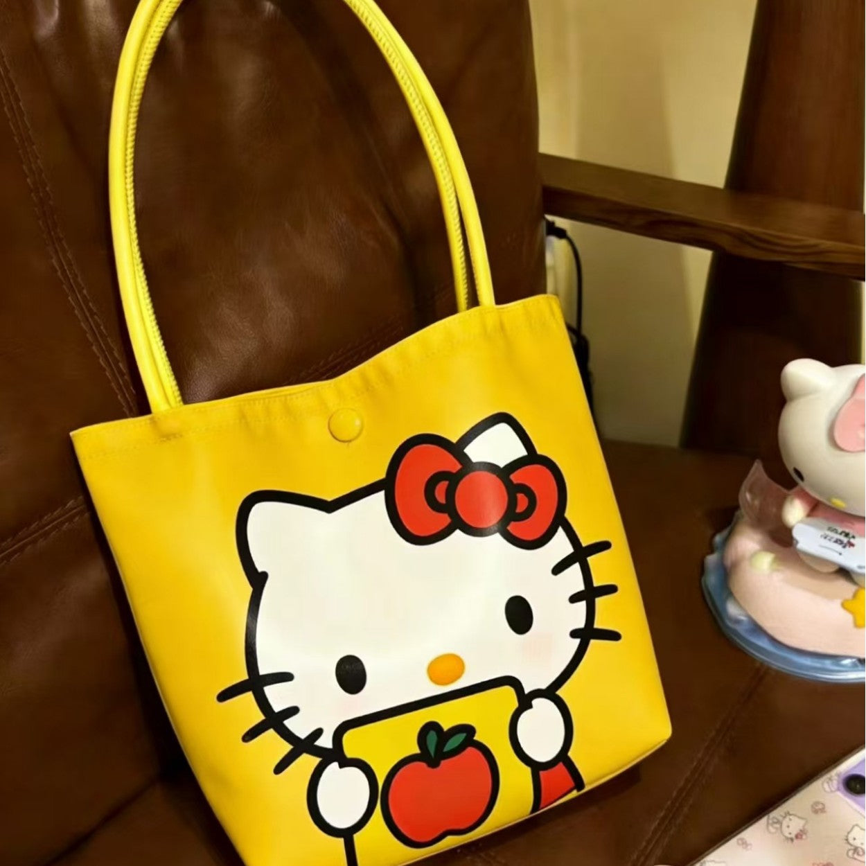 Cute Hello Kitty Tote Bag with Print Design, Perfect for Daily Use and Shopping