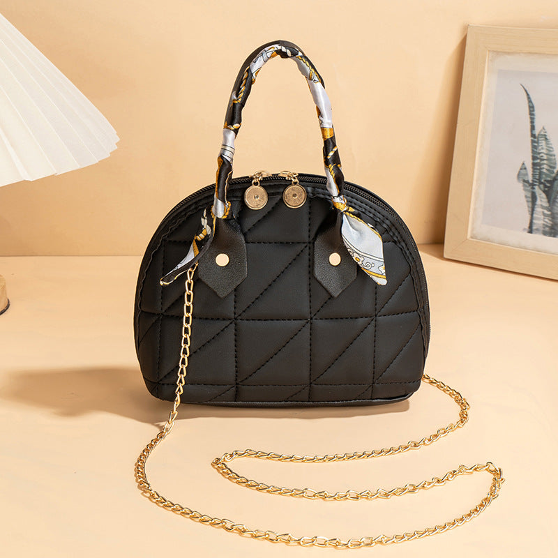 Stylish Quilted Shell Handbag with Chain Strap for Women, Fashionable Shoulder Crossbody Bag with Zipper Closure and Inner Pockets