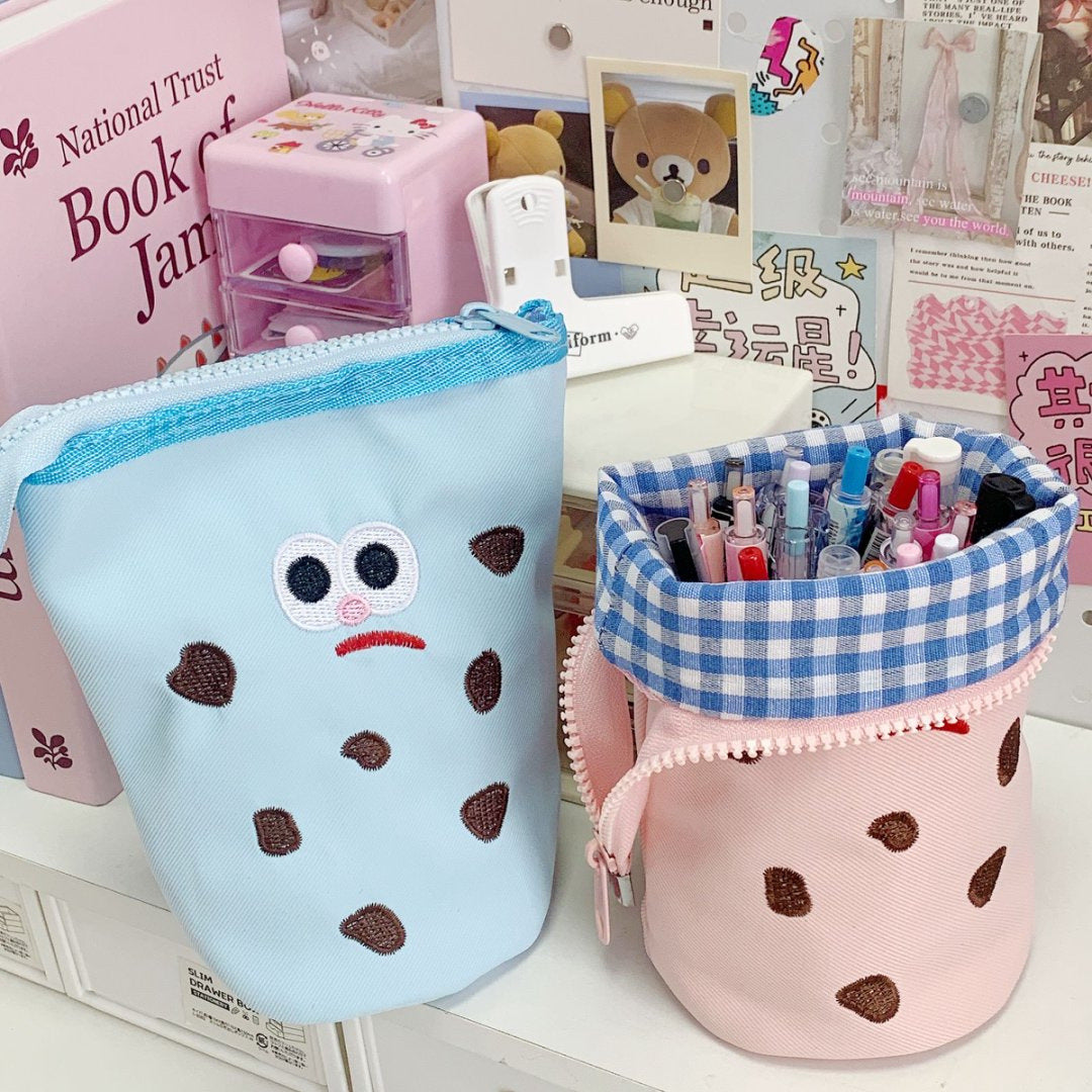 Cute Cookie-Shaped Pencil Case with Foldable Design and High Capacity for Students' Stationery Storage