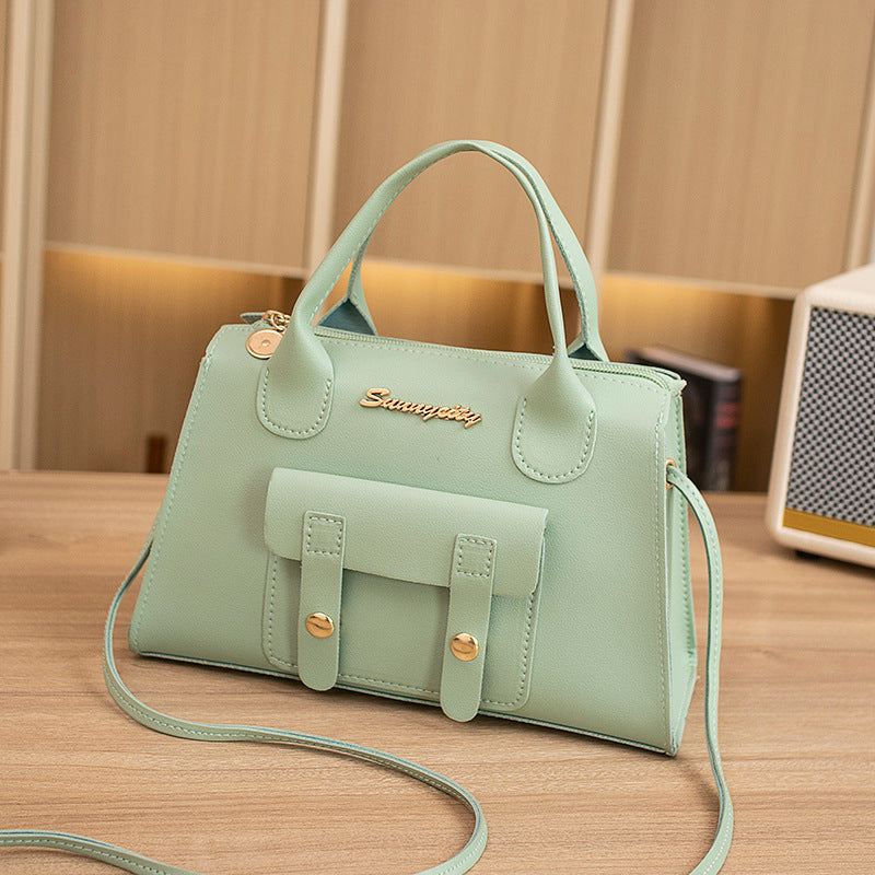 2025 New Korean Style Elegant Minimalist Crossbody Bag with Zipper Closure and Camera Pocket for Daily Use