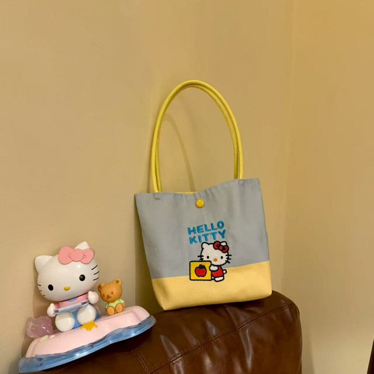 Women's Shoulder Handbag Cute Hello Kitty Embroidery Cartoon Tote Bag Large Capacity