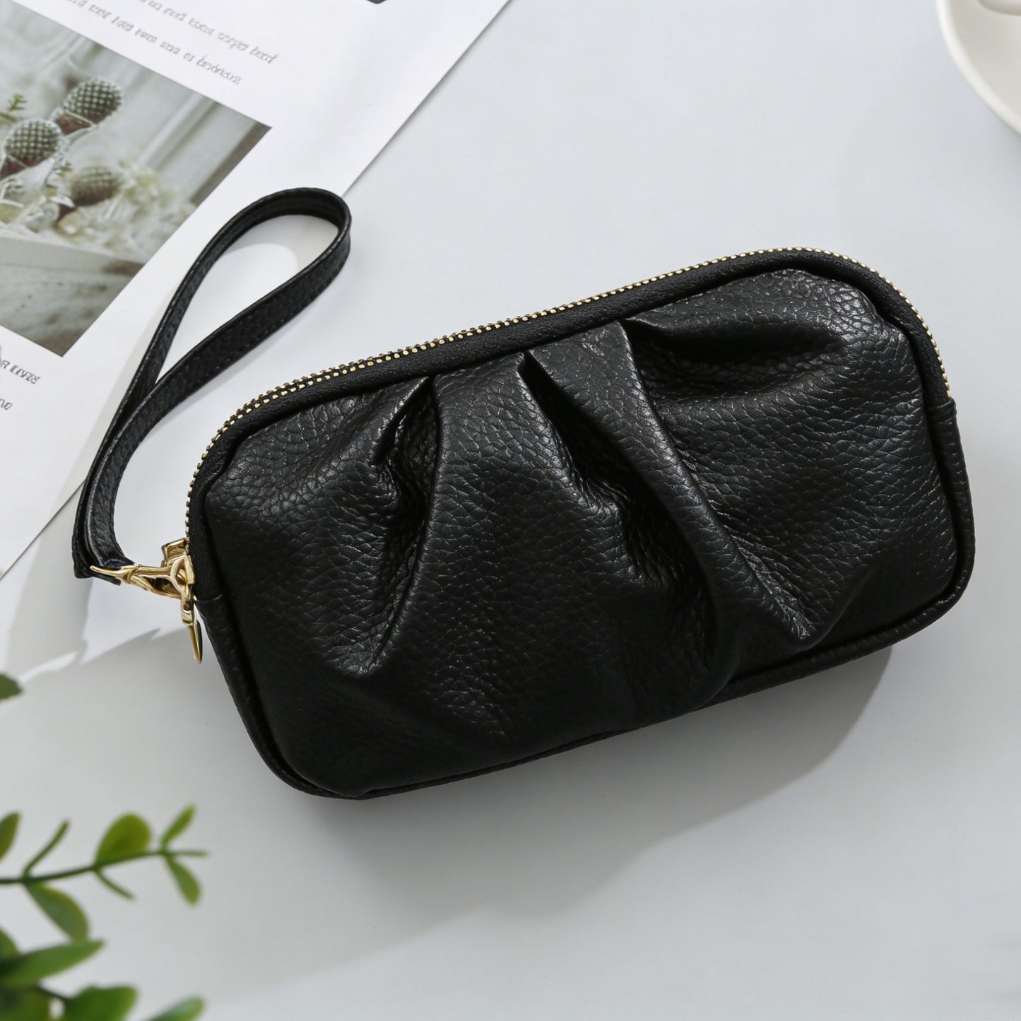 Elegant Pleated PU Clutch Bag for Women with Large Capacity, Perfect for Daily Use and Stylish Outfits