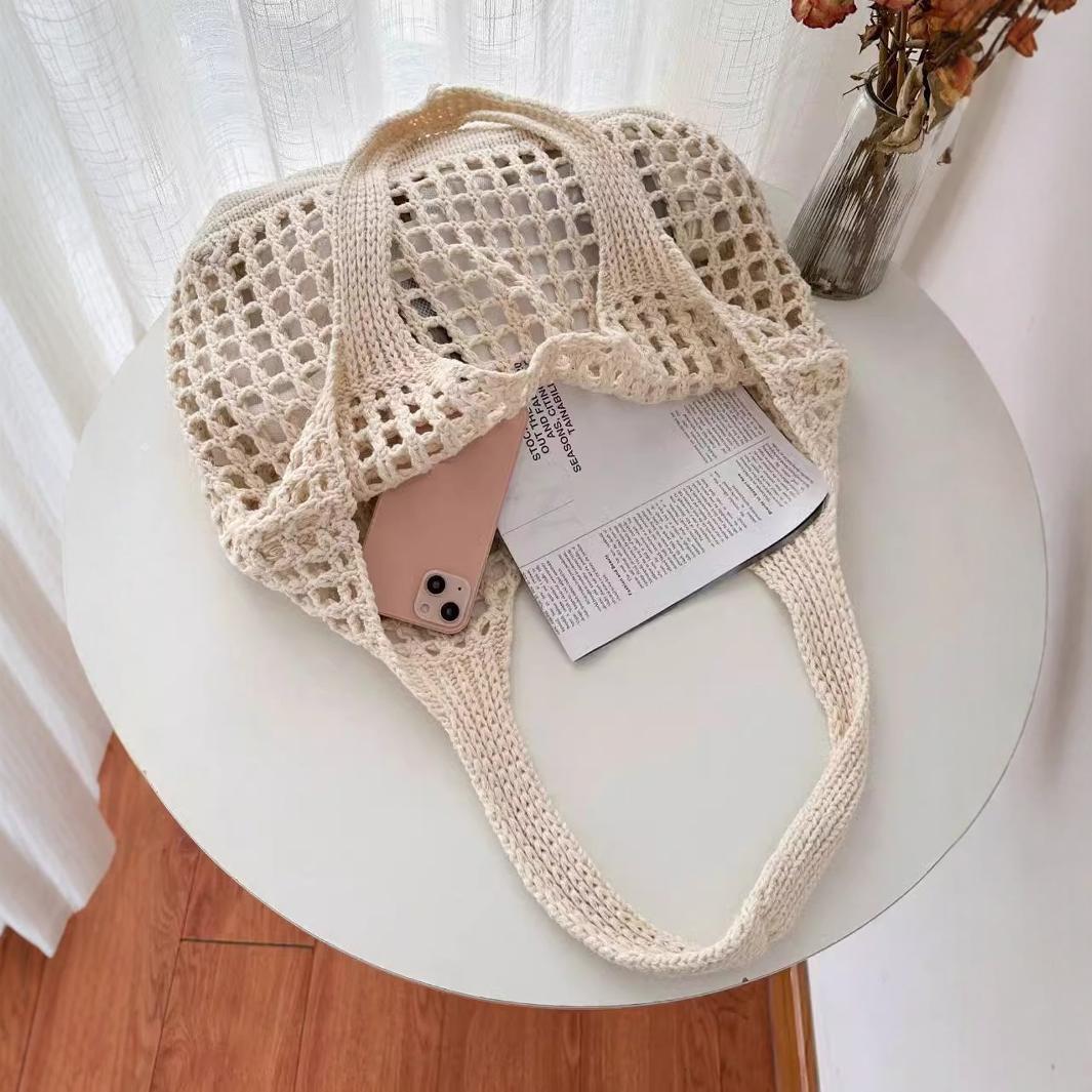 Women's Shoulder Bag Hollow Knitted Tote Bag Beach Vacation Simple Large Capacity Daily Commuter Hand-Carrying Bag