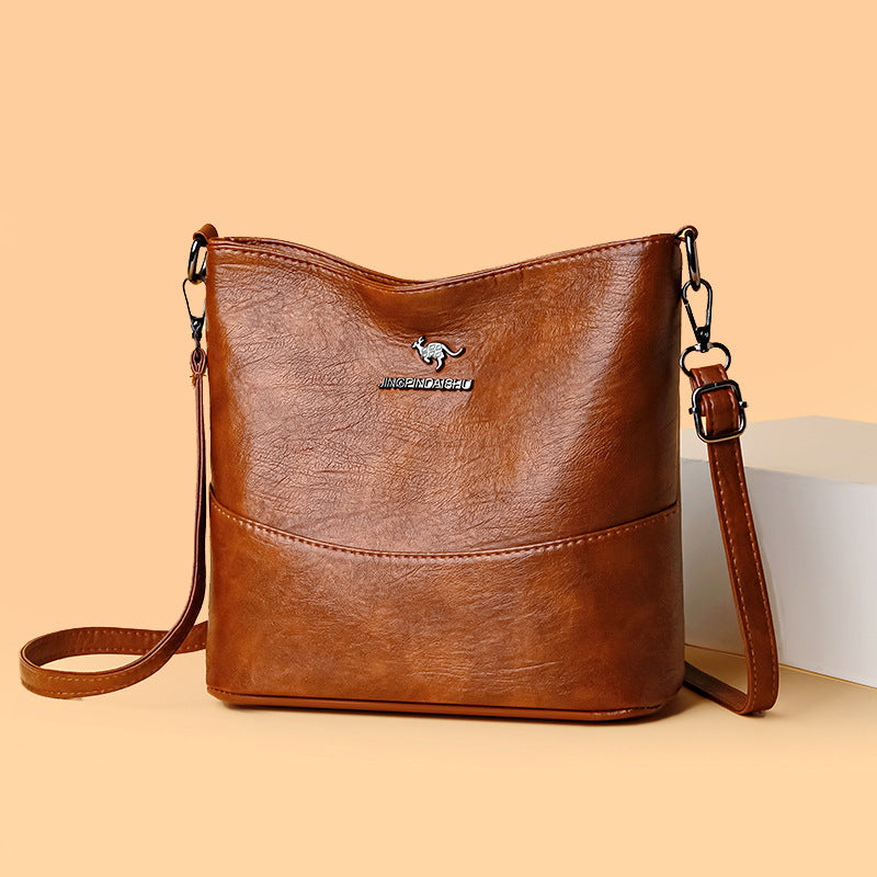 Elegant Soft PU Leather Shoulder Bag with Zipper Closure and Stylish Stitching Design for Daily Fashion