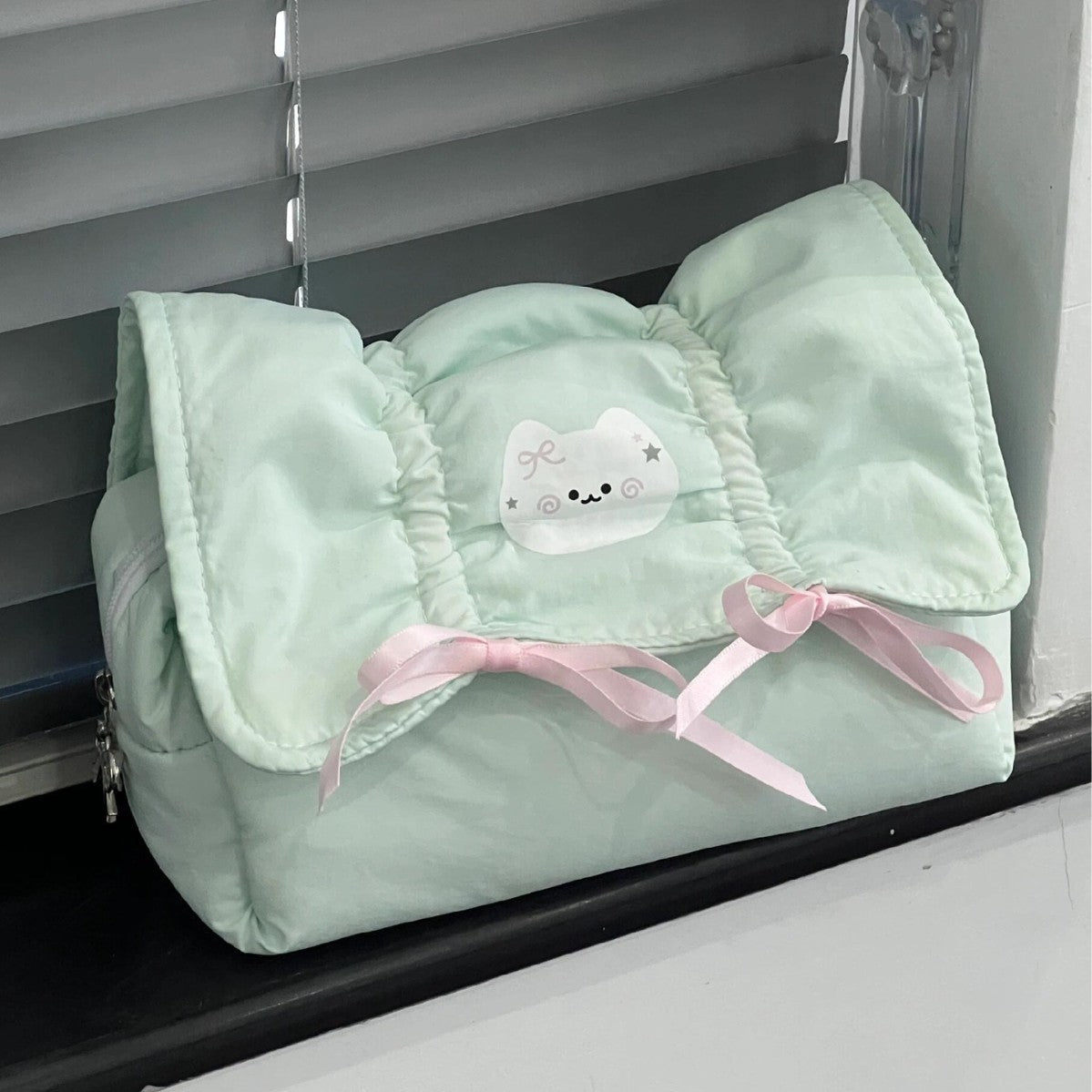 Cute Cat Design Zipper Pencil Case with Bowknot, Large Capacity, High-Style Student Stationery Bag for Girls