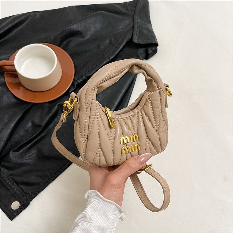 Mini Pleated Small Bag New Crescent Moon Shoulder Cloud Bag Messenger Bag Fashion High-End Versatile Handbag Women