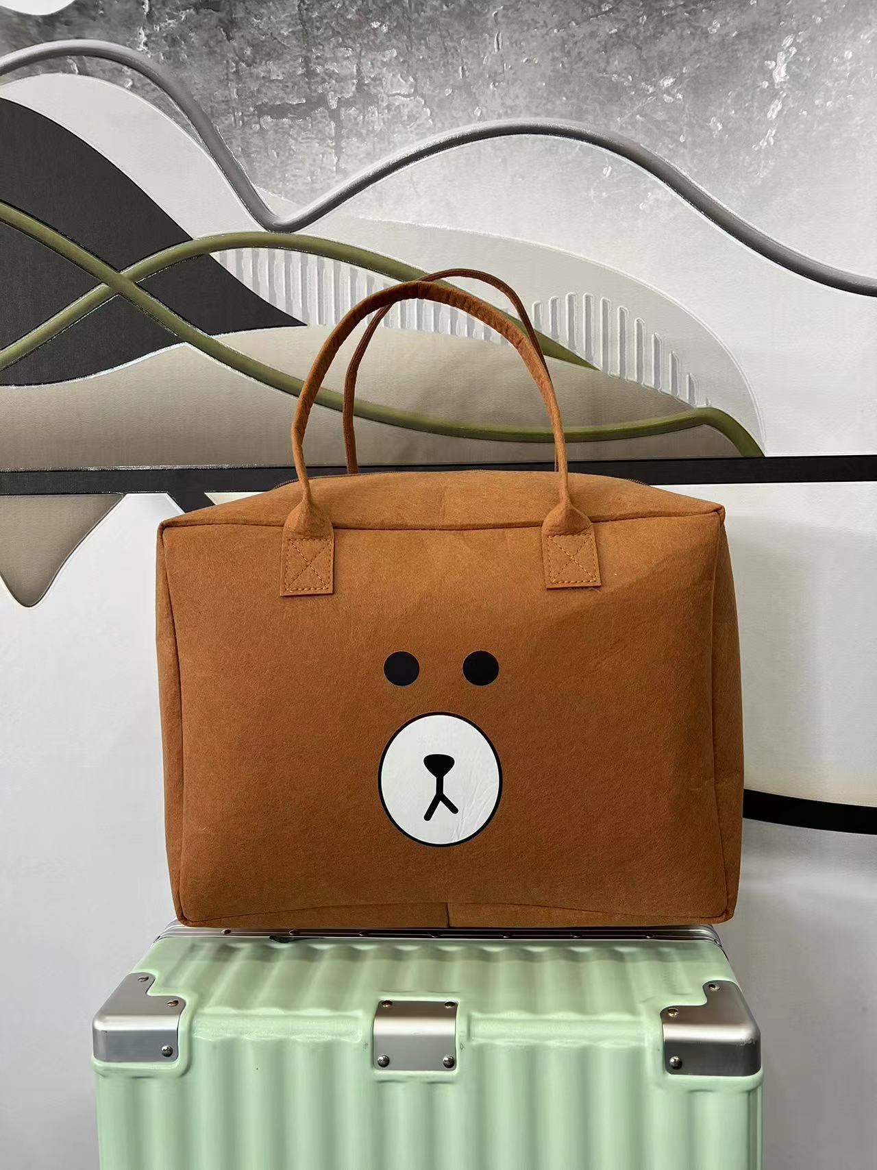 Cute Cartoon Felt Travel Bag with Handle - Perfect for Luggage Storage and Daily Use