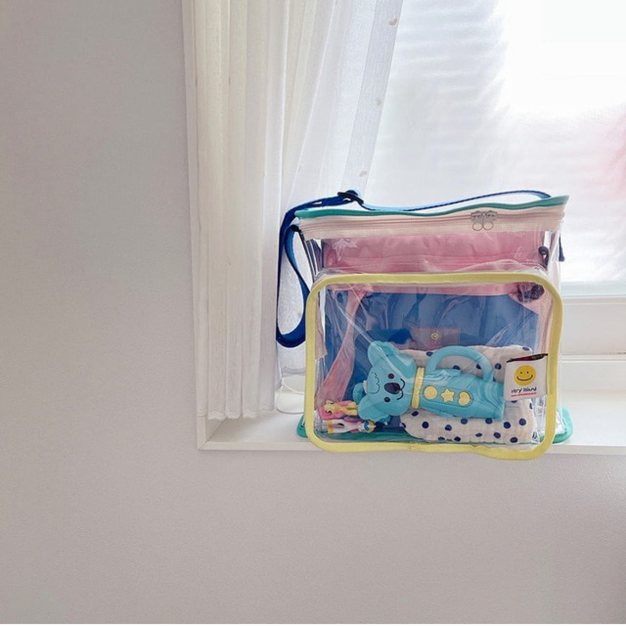 Transparent Waterproof Beach Bag with Cute Toys for Swimming and Travel - Perfect for Kids and Adults