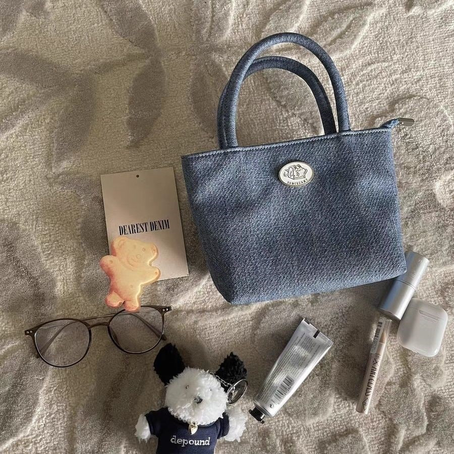 Stylish Retro Canvas Crossbody Bag with Cute Bear Charm for Casual Outings and Travel