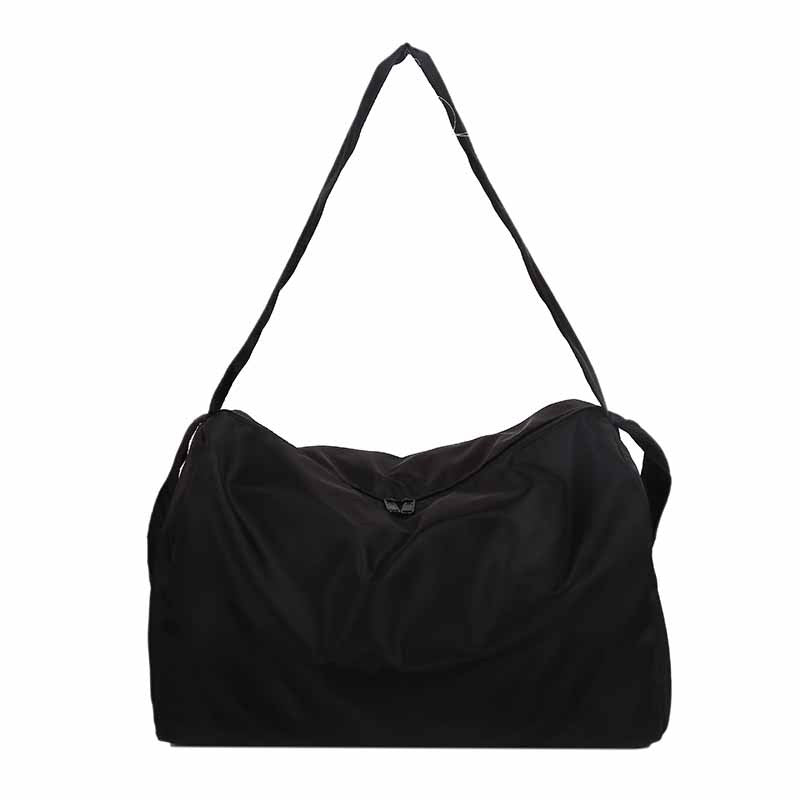 Large Capacity Waterproof Nylon Sports Travel Bag for Women Men, Fashionable Shoulder Tote with Vintage Stitching Design