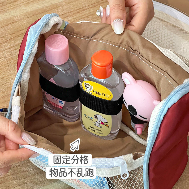 Stylish Mommy Bag with Fixed Compartments for Baby Bottles and Essentials - Lightweight, Breathable, and Anti-Bacterial Design