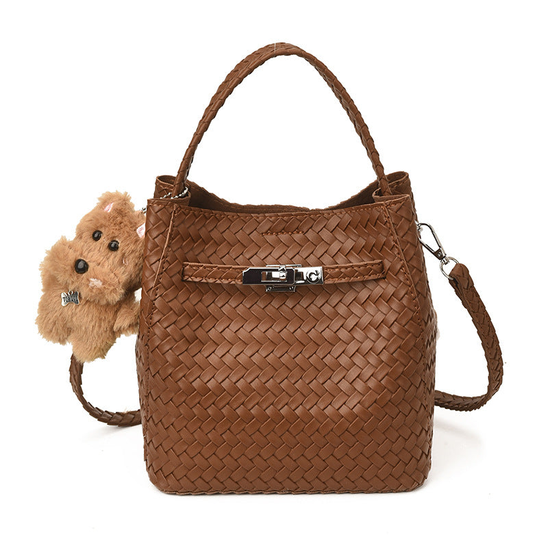 New Fashion Woven Bucket Bag with Cute Plush Pendant Urban Simple Style Daily Shoulder Messenger Bag