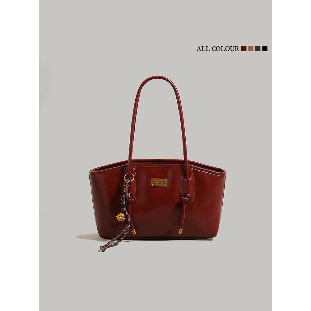 Elegant Red Wedding Tote Bag for Women with Chain Detail and Large Capacity, Perfect for Bridal Events and Daily Use