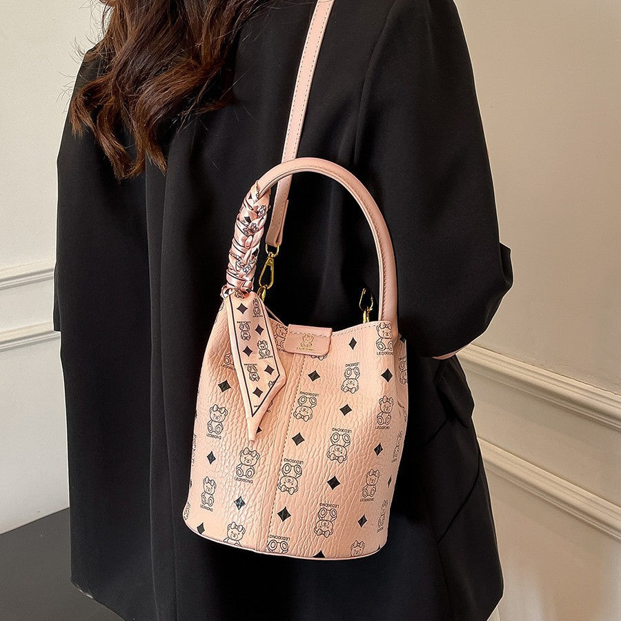 Presbyopic Retro Crossbody Bag Women's New Versatile Handheld Bucket Bag Western Style Commuter Shoulder Bag