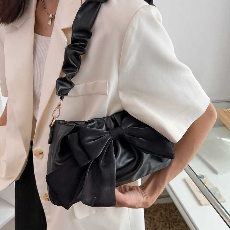 This Year's Popular Small Bag Women's New Fashion Casual Chain Crossbody Cute Bow Shoulder Underarm Bag
