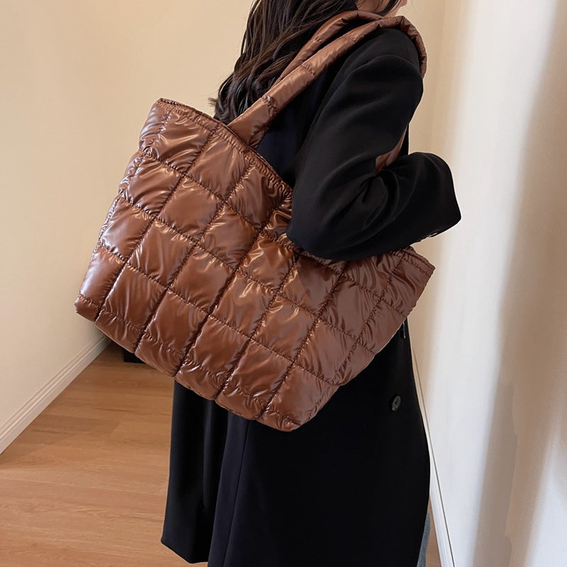 Tote Bag Women's Fashion Simple Large Capacity New Simple Fashion Shoulder Bag Commuter Hand-Carrying Bag