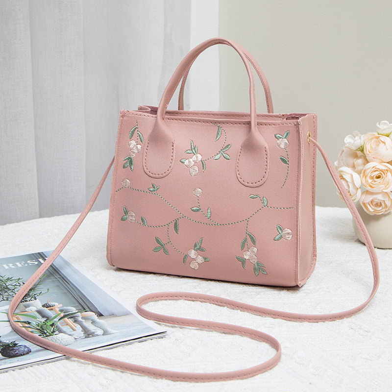 Elegant Embroidered Floral Tote Bag for Women, Stylish Crossbody Handbag with Delicate Stitching and Practical Design