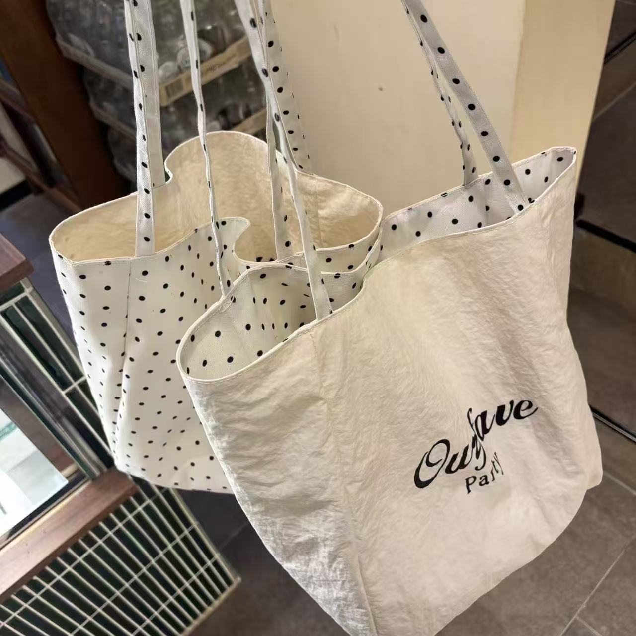 Party Canvas Tote Bag Female Large Capacity Shoulder Bag Polka Dot Shoulder Strap Everyday Joker Simple Fashion