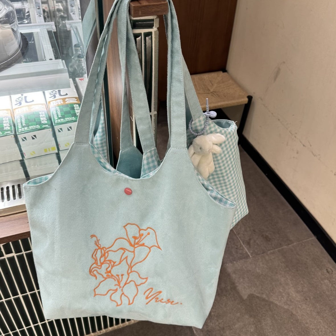 Spring Summer New Style Embroidered Floral Tote Bag with Checkered Design, Cute and Practical Shoulder Bag for Daily Use
