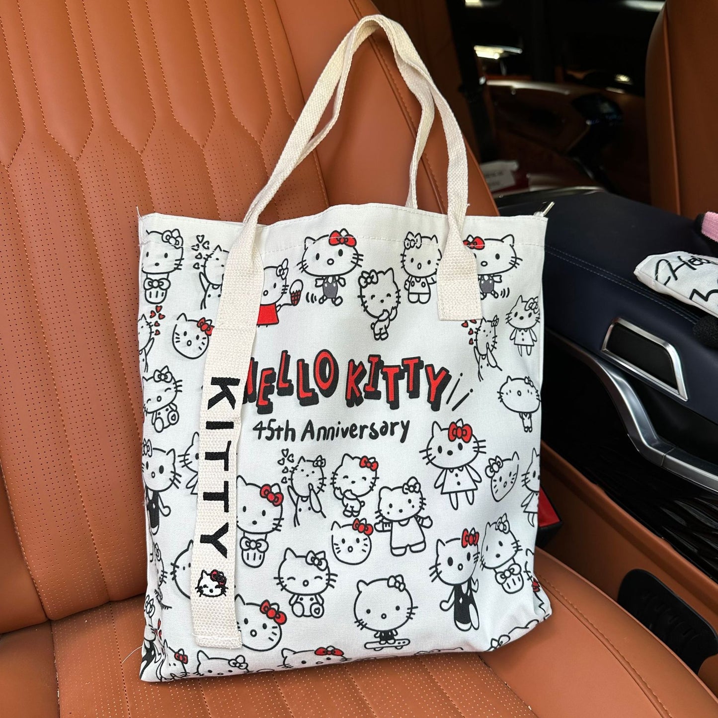 Hello Kitty 45th Anniversary Canvas Tote Bag - Cute Cartoon Design for Daily Commute and Summer Outings