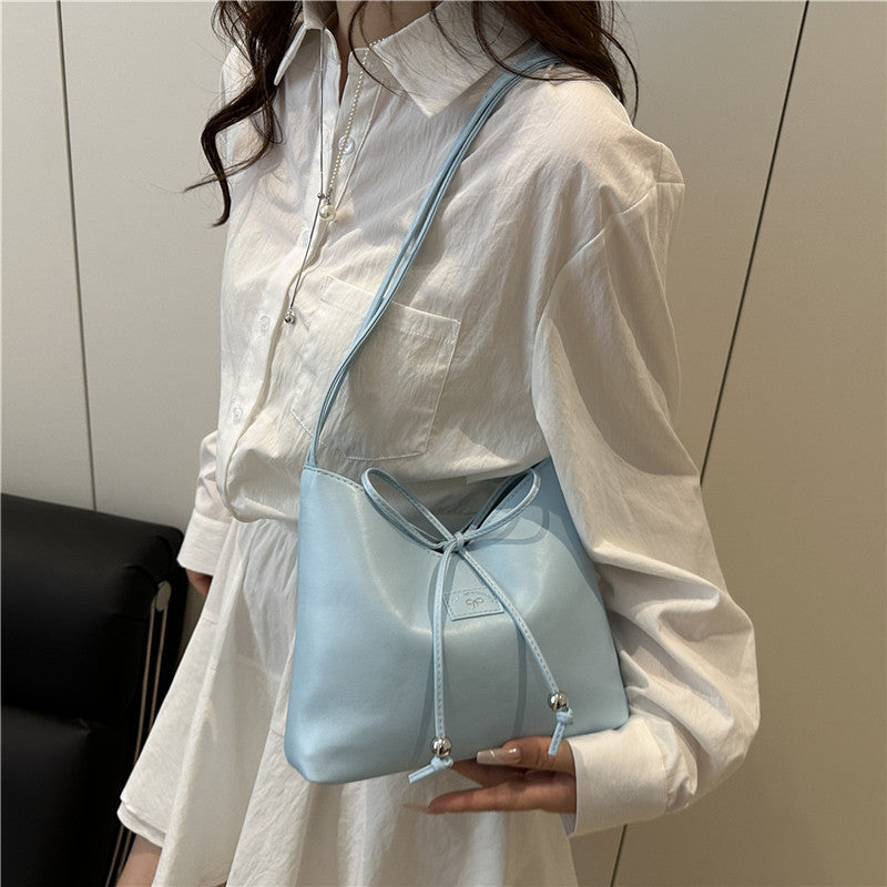 Chic Summer Tote Bag for Women with Drawstring Design and Soft PU Material, Perfect for Daily Casual Style
