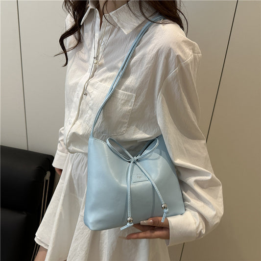 Chic Summer Tote Bag for Women with Drawstring Design and Soft PU Material, Perfect for Daily Casual Style