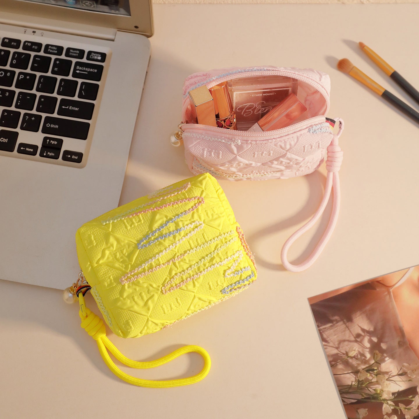 Cute Square Cosmetic Pouch with Embroidery Design, Portable Makeup Bag for Daily Use and Travel