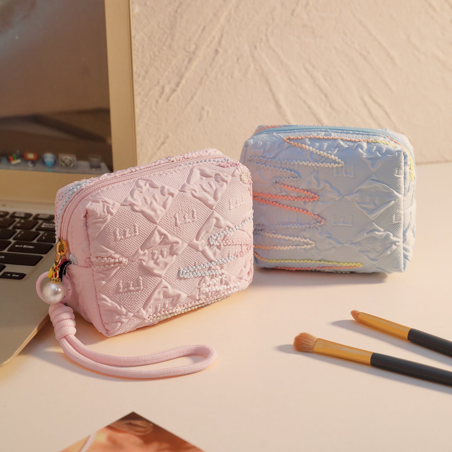 Cute Square Cosmetic Pouch with Embroidery Design, Portable Makeup Bag for Daily Use and Travel