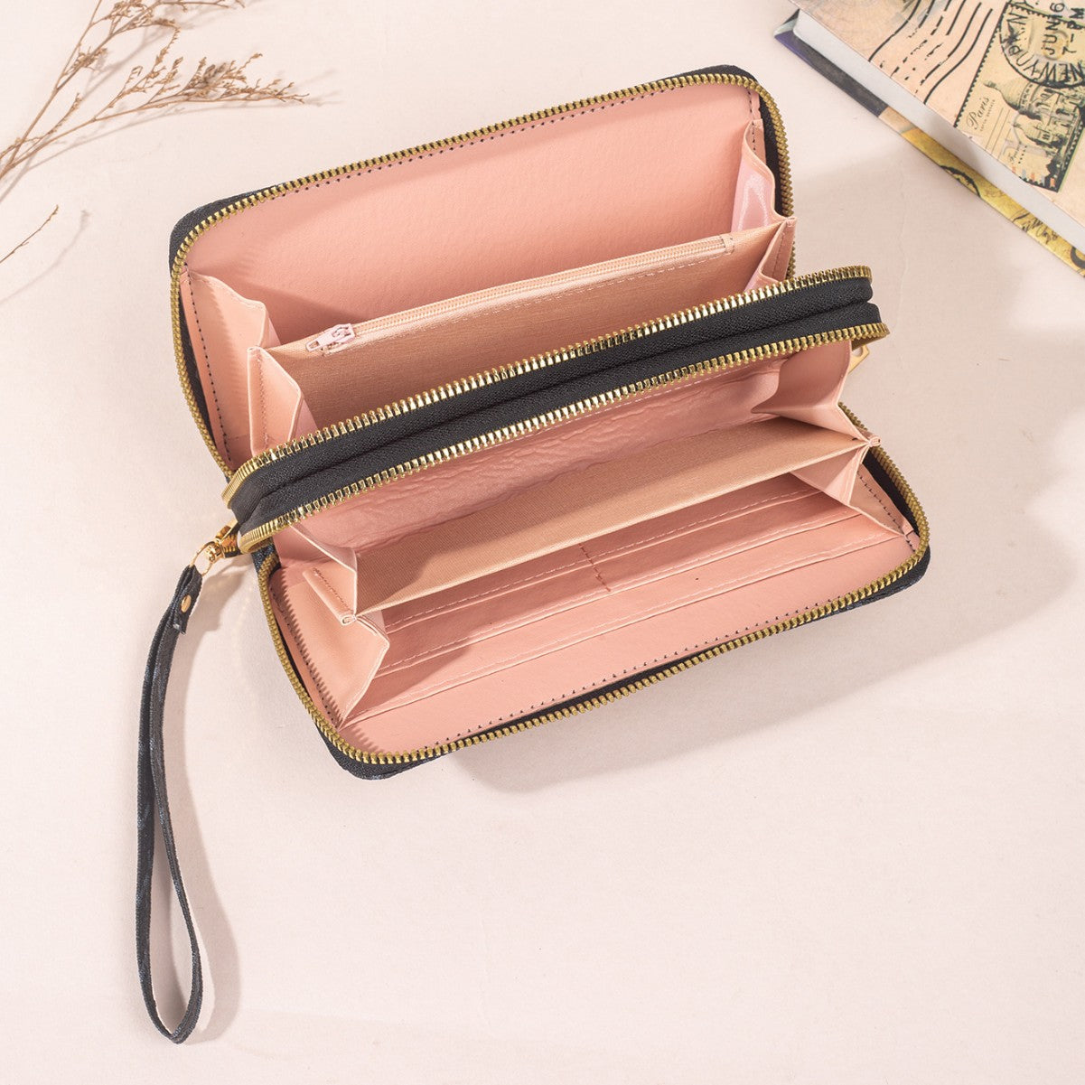 Stylish Women's Wallet with Zipper Closure and Multiple Card Slots for Everyday Use