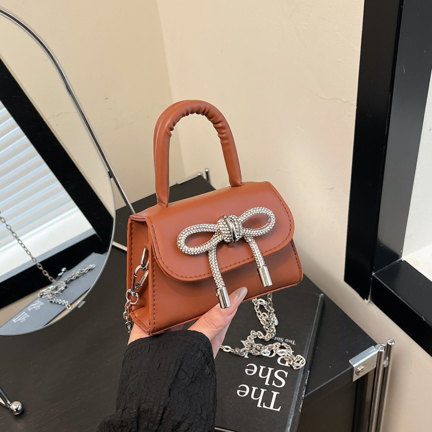 New High-Texture Niche Solid Color Bow Small Square Women's Bag Chain One-Shoulder Portable
