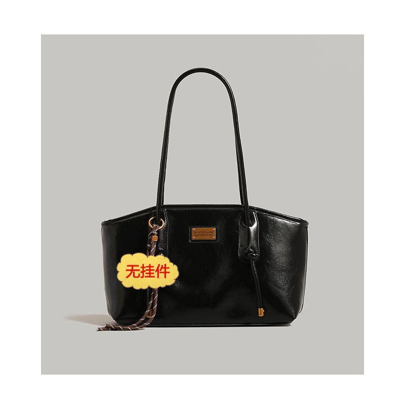 Elegant Red Wedding Tote Bag for Women with Chain Detail and Large Capacity, Perfect for Bridal Events and Daily Use