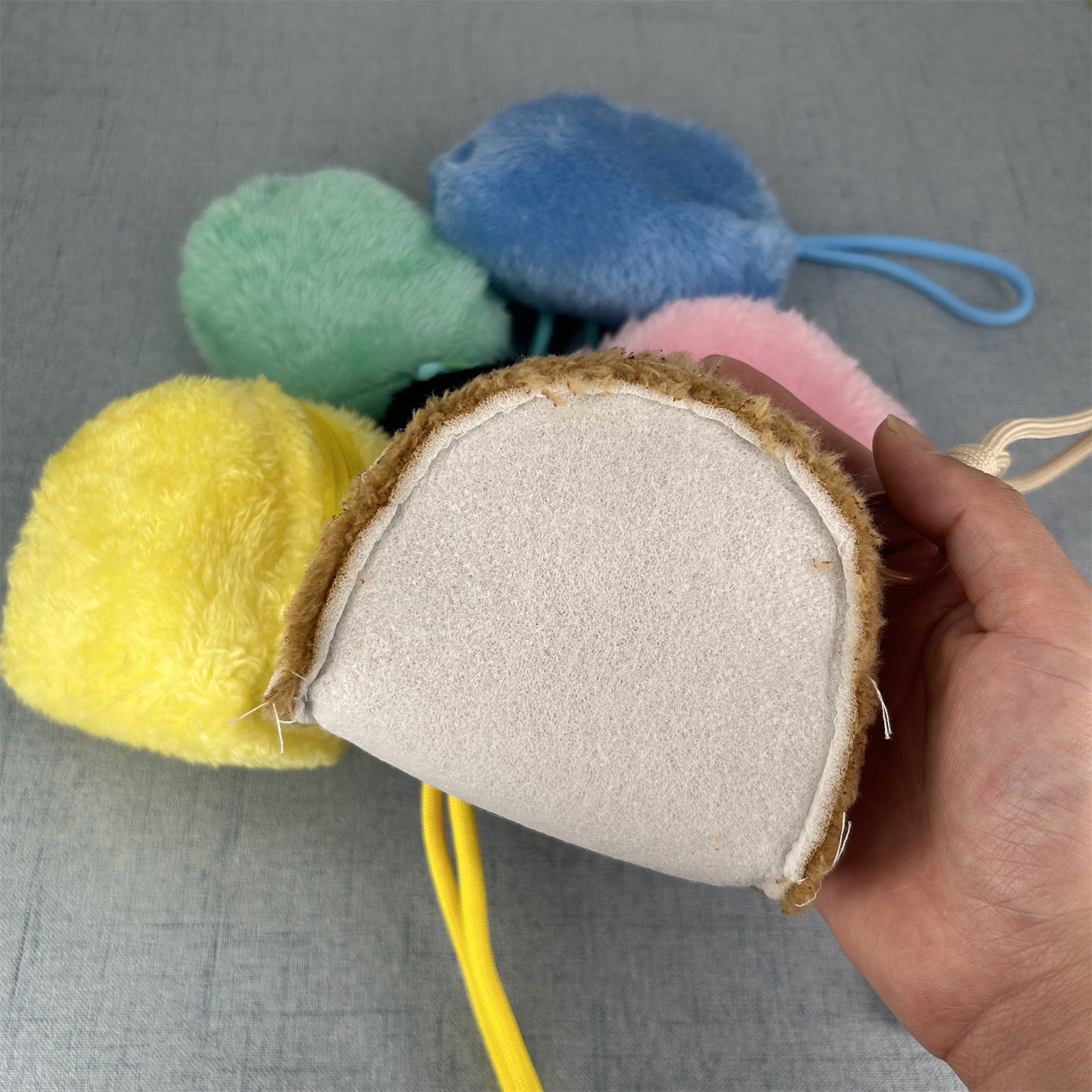 Cute Furry Coin Purse for Kids - Portable Hair Accessories Storage Bag with Zipper and Wrist Strap